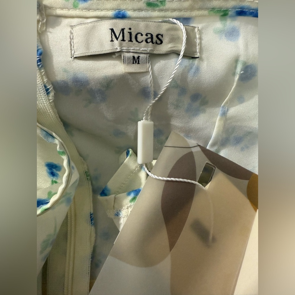 Micas Off-Shoulder Floral Maxi Dress Cream Blue M NWT - Picture 2 of 9